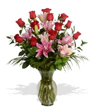 Super 1 Dozen Premium Roses & Pink Lilies